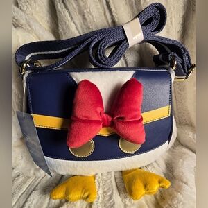 Disney Donald Duck Crossbody Bag NWT